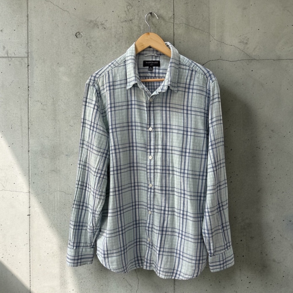 Banana Republic Women’s Blue Plaid Flannel Button-Up Shirt XL - Picture 2 of 7